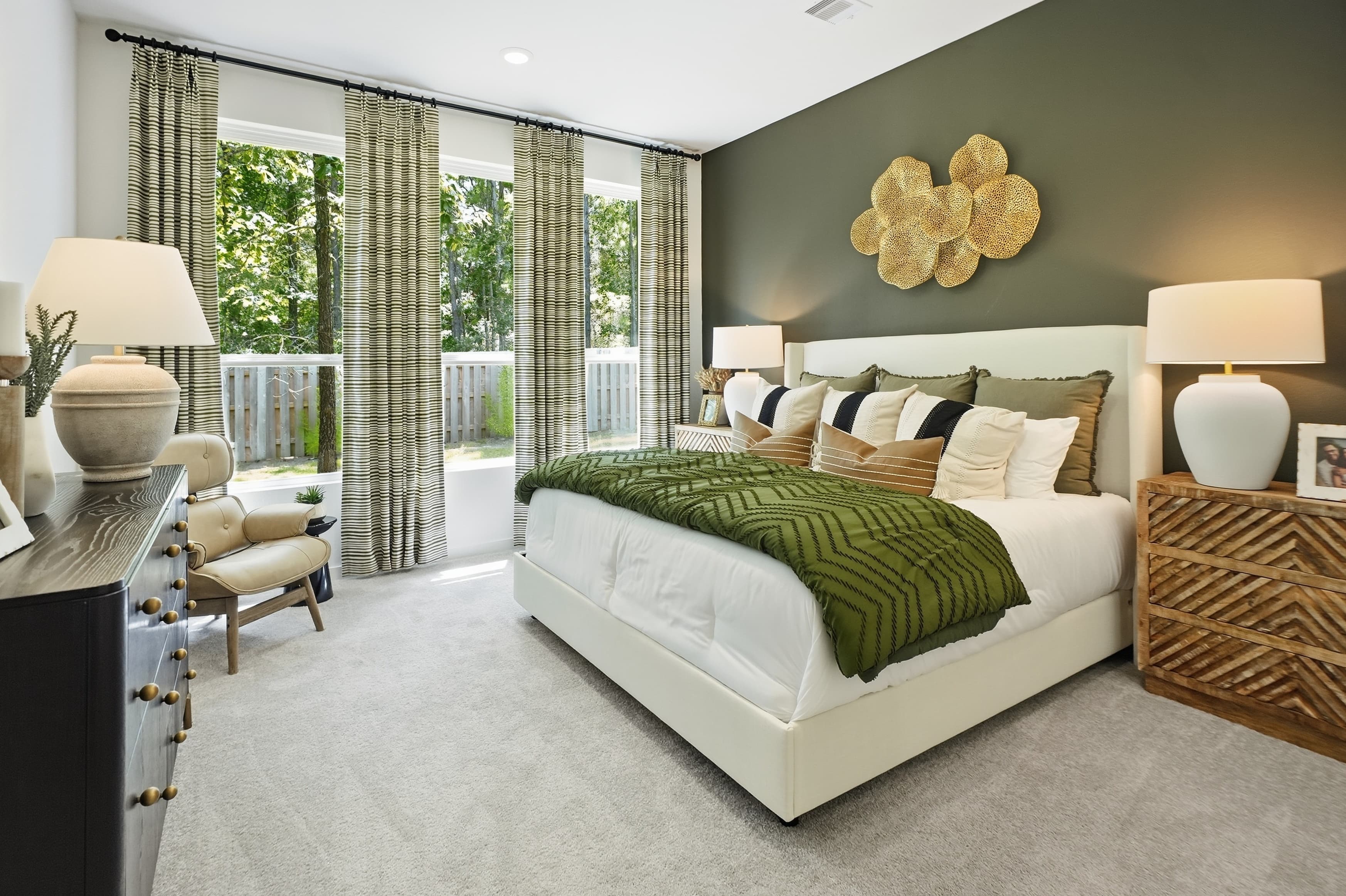 Bedroom with accent wall — 42030 Texoma Way